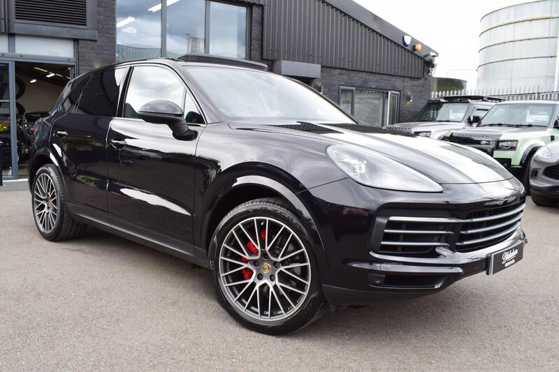 Porsche Cayenne view 3