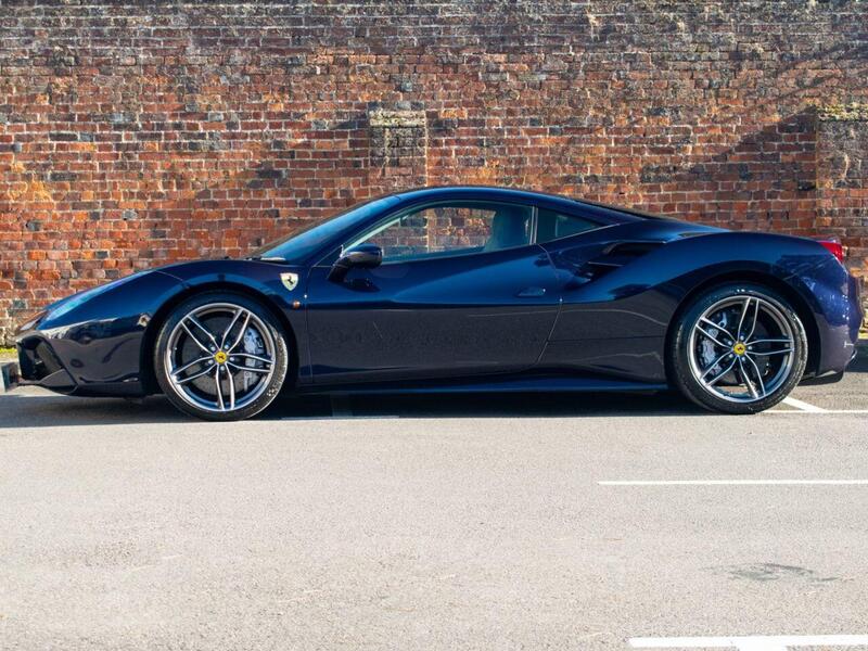 Ferrari 488 view 3
