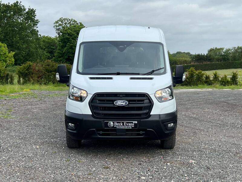 Ford Transit view 3