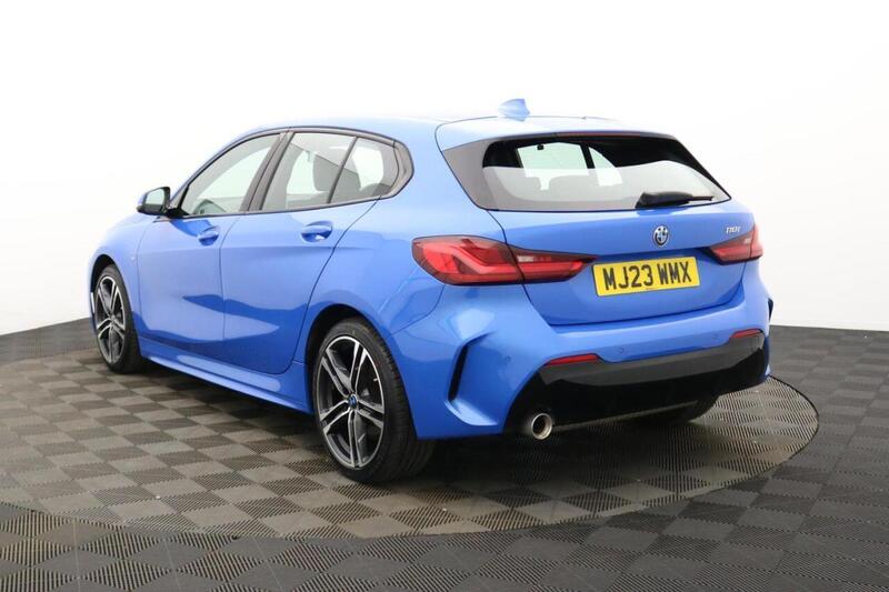 BMW 1 Series view 6