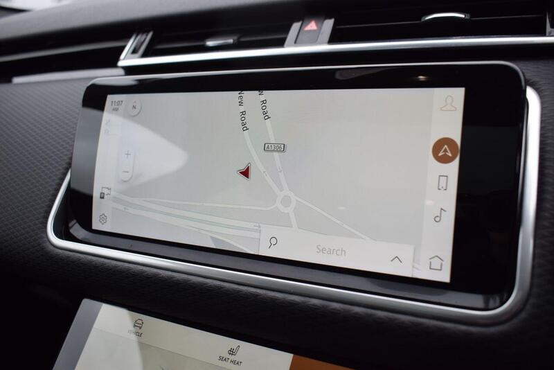 Land Rover Range Rover Velar view 5