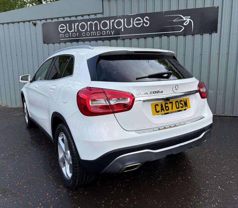 Mercedes-Benz Gla view 6