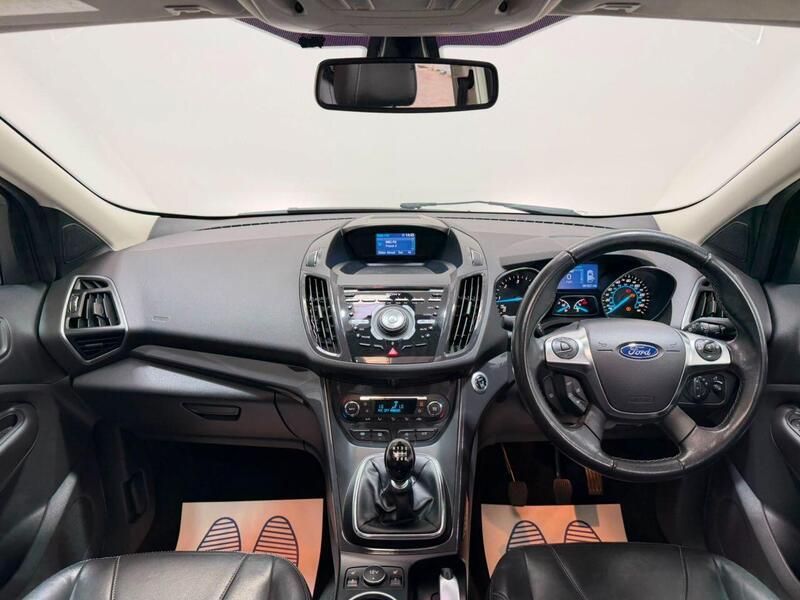 Ford Kuga view 4