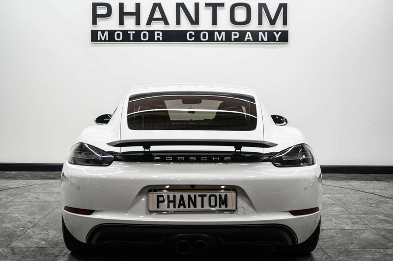 Porsche 718 Cayman view 4