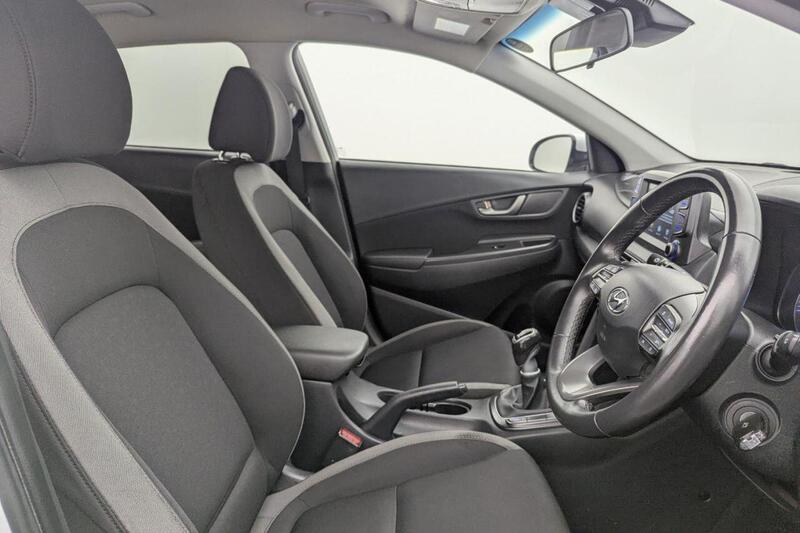 Hyundai Kona view 3