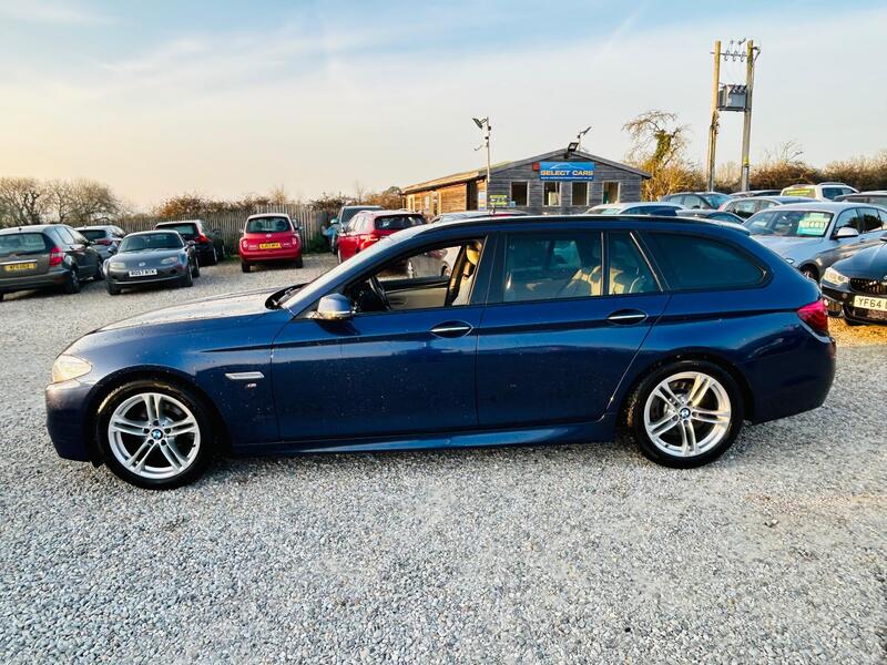 BMW 5 Series view 6