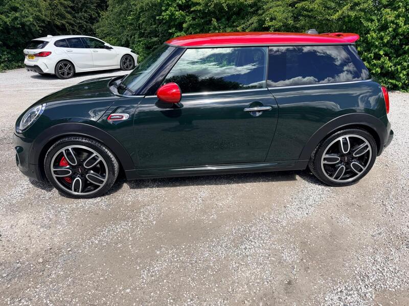 Mini Hatch view 4