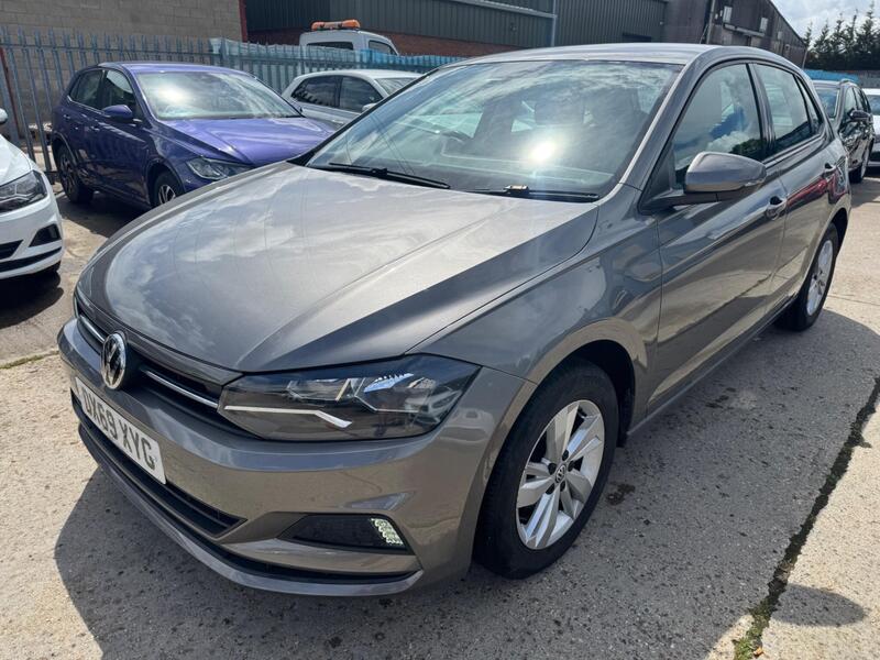 Volkswagen Polo view 6