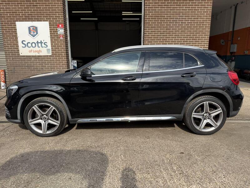 Mercedes-Benz Mercedes-Benz GLA view 5