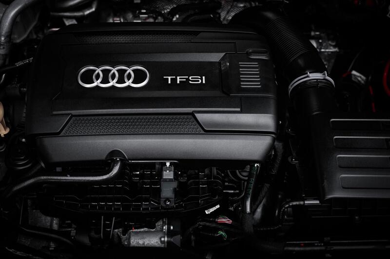 Audi Audi TT view 6
