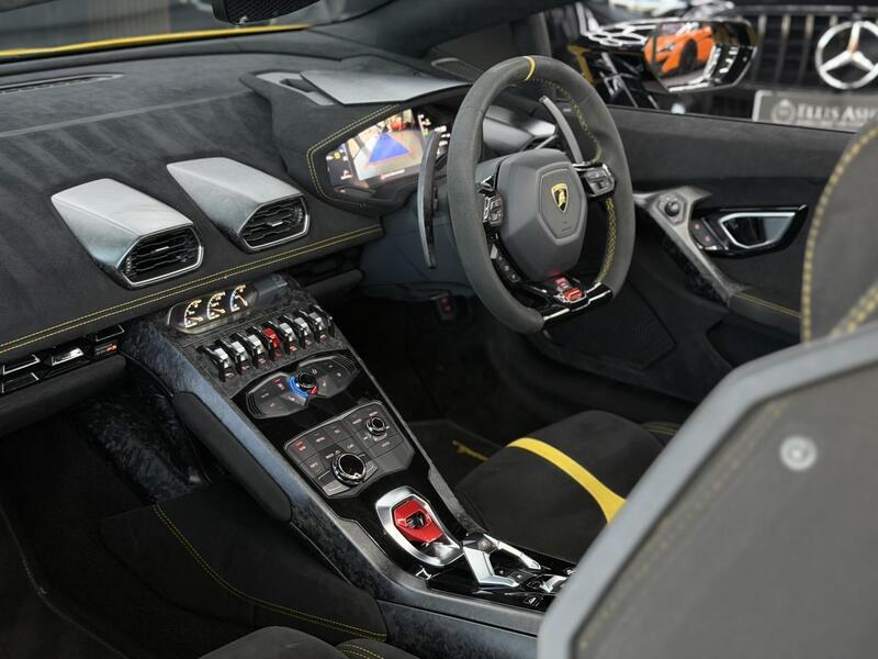 Lamborghini Huracan view 3