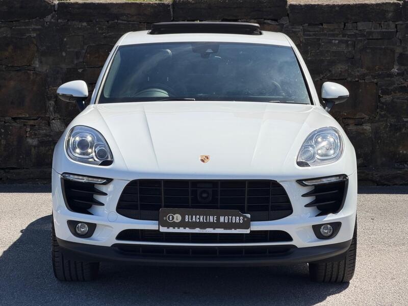 Porsche Macan view 2