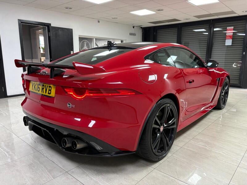 Jaguar F-Type view 3
