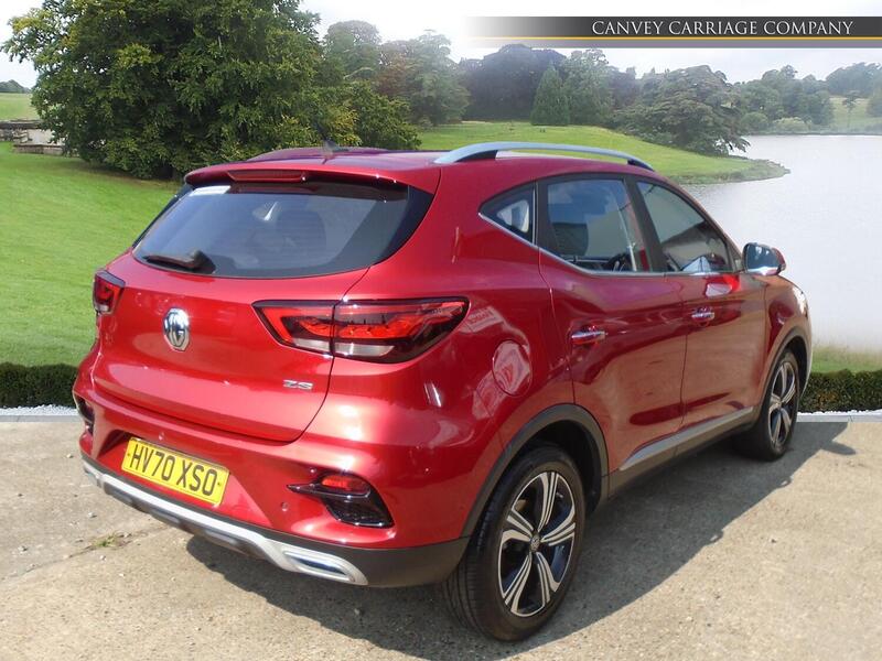 MG ZS view 3
