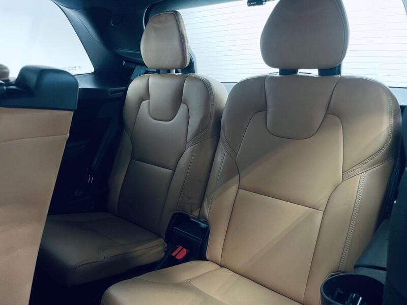 Volvo XC90 view 7