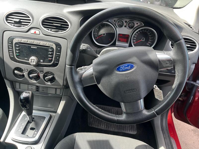 Ford Focus view 5