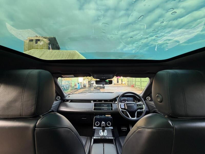 Land Rover Range Rover Evoque view 4