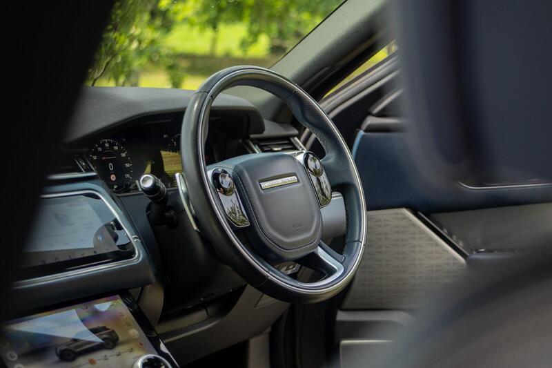 Land Rover Range Rover Velar view 7