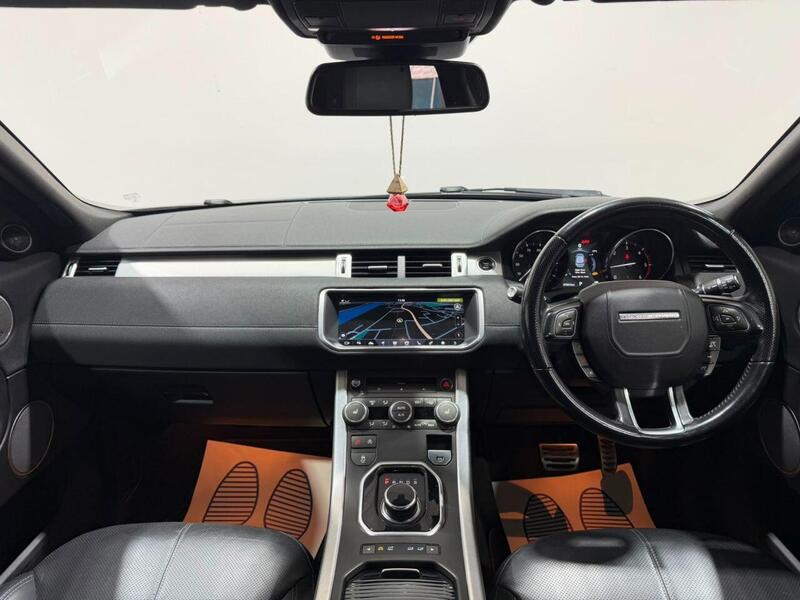 Land Rover Range Rover Evoque view 4