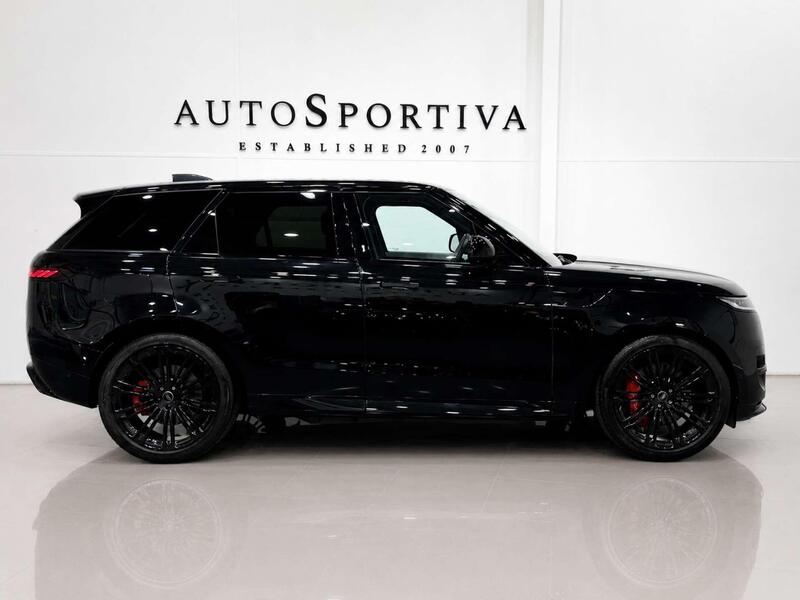 Land Rover Range Rover Sport view 3