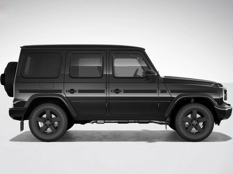 Mercedes-Benz G-Class view 3