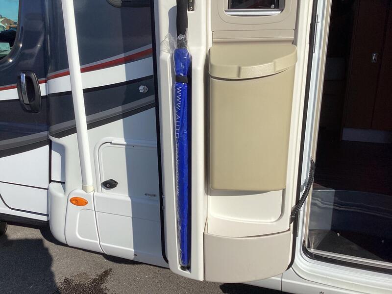 Auto-Trail Tracker RB — image 51