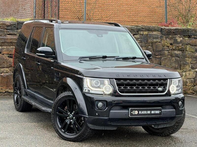 2015 Land Rover Discovery in Black for sale