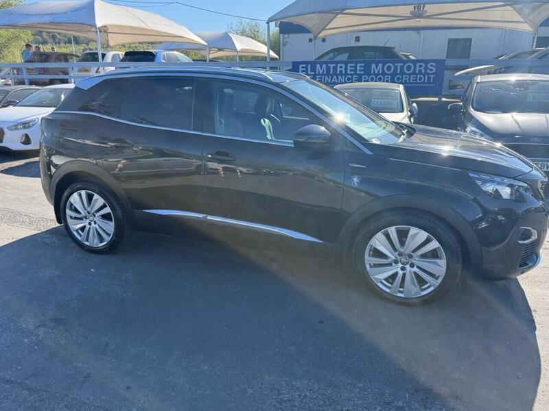 Peugeot 3008 view 5