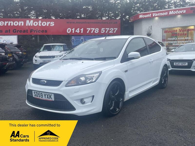2010 Ford Focus in White for sale