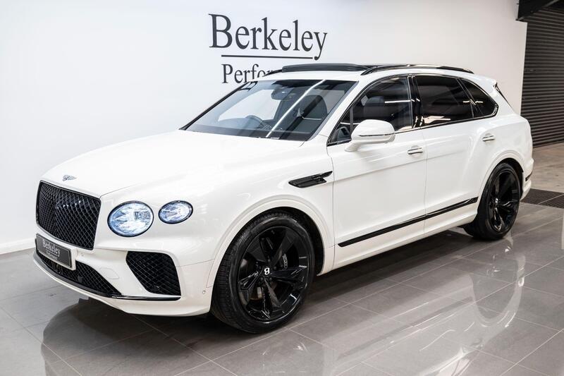 Bentley Bentayga view 7