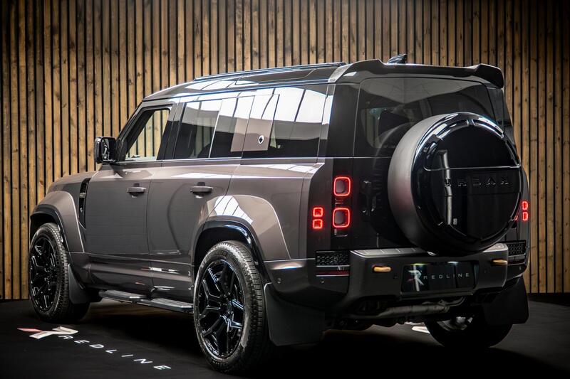 Land Rover Defender view 3