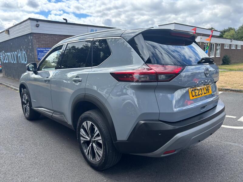 Nissan X-Trail view 4