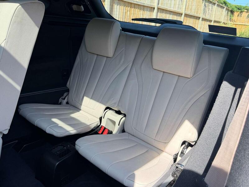 BMW X5 view 3
