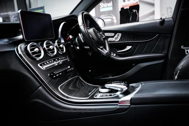 Mercedes-Benz Mercedes-Benz GLC view 2