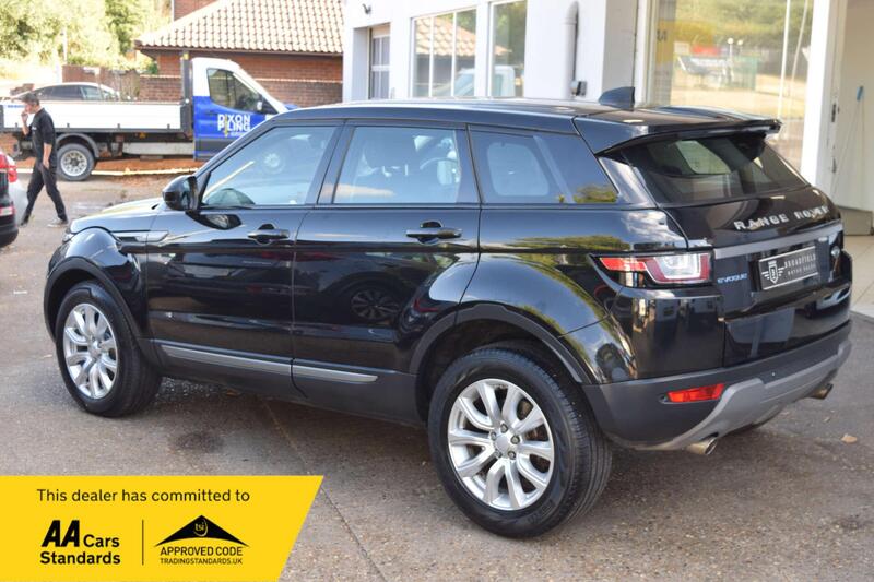 Land Rover Range Rover Evoque view 5