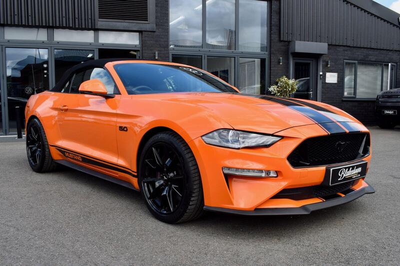 Ford Mustang view 3