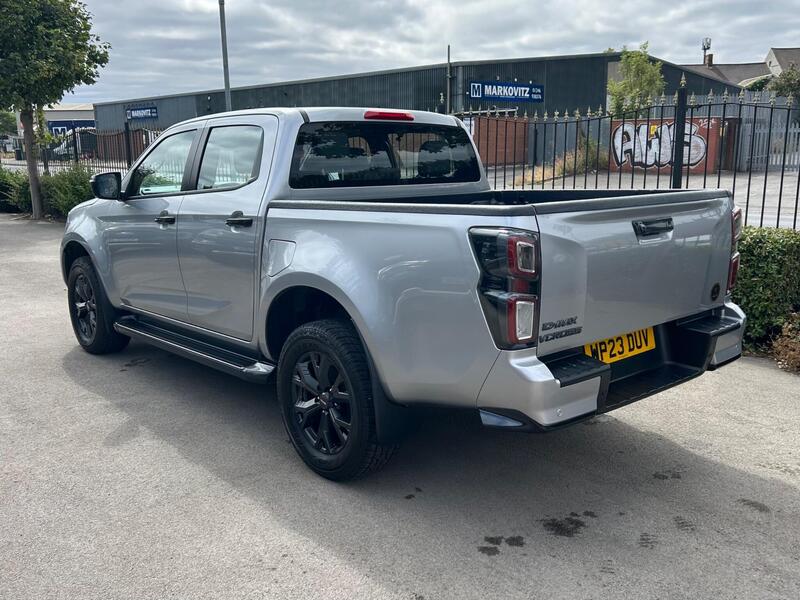 Isuzu D-Max view 5