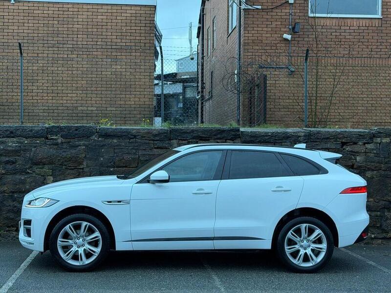 Jaguar F-Pace view 4