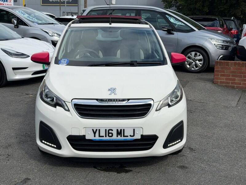 Peugeot 108 view 2
