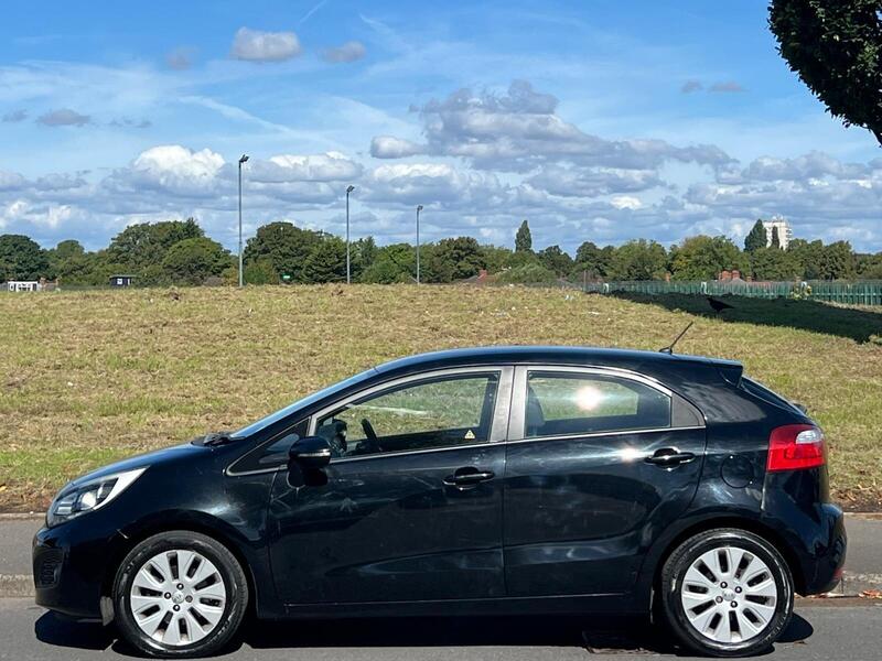 Kia Rio view 3
