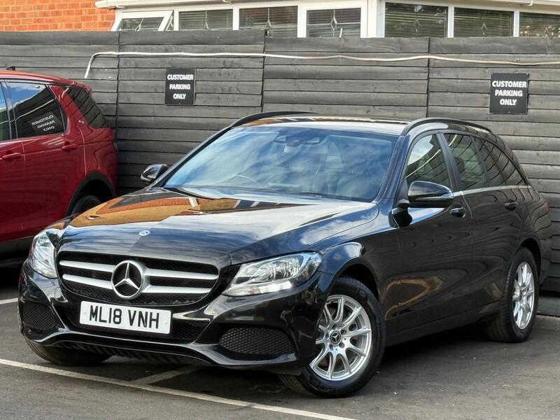 Mercedes-Benz C Class view 4