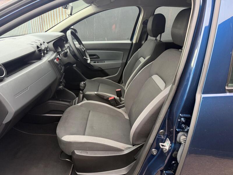 Dacia Duster view 7
