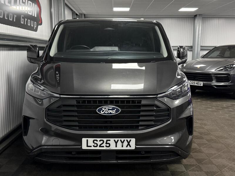 Ford Transit Custom view 7