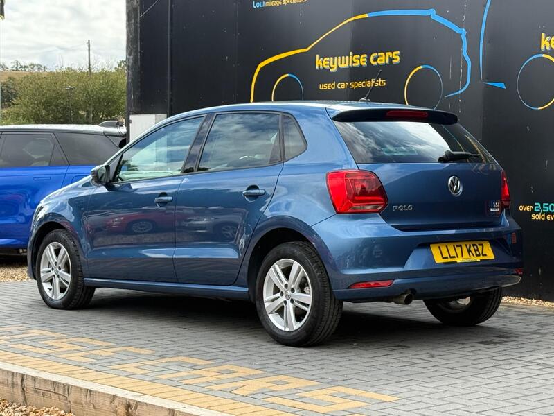 Volkswagen Polo view 3