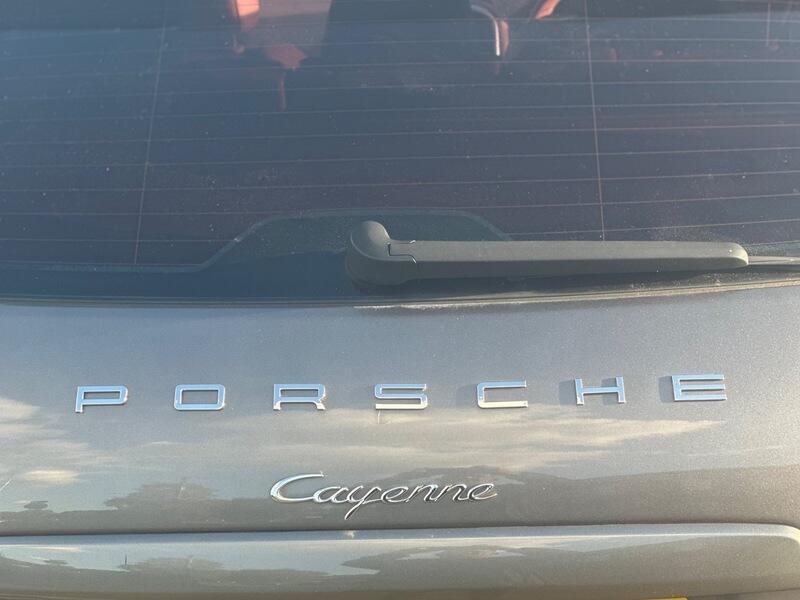 Porsche Cayenne view 67