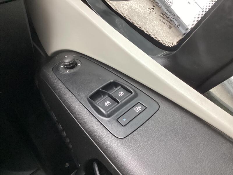 Elddis Autoquest CV40 — image 36