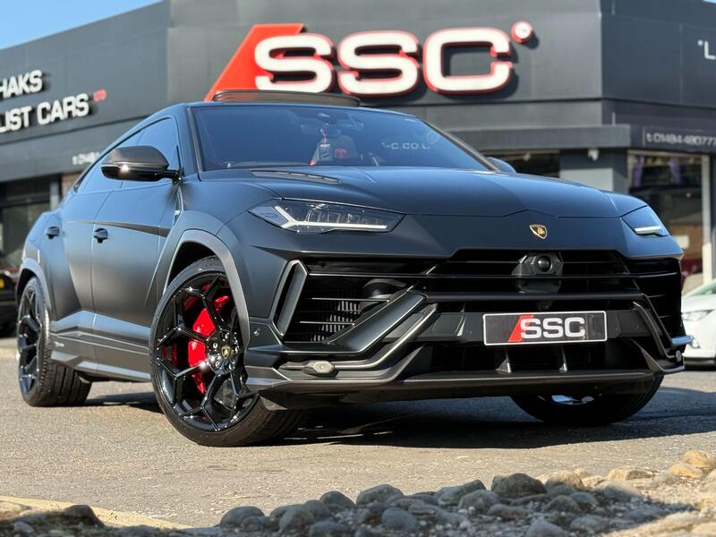 Lamborghini Urus main image