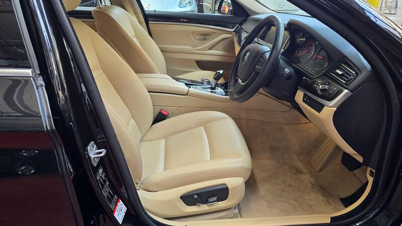 BMW 5 Series view 5