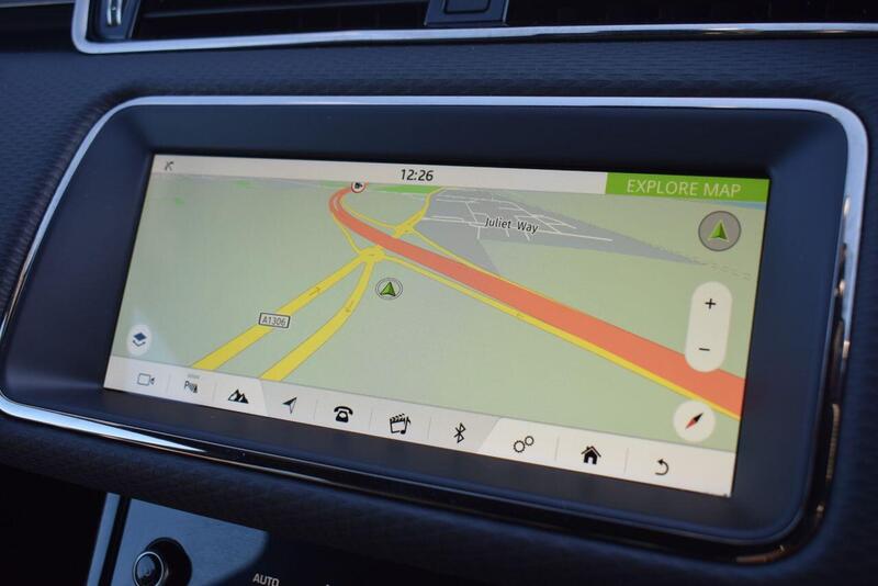 Land Rover Range Rover Evoque view 2