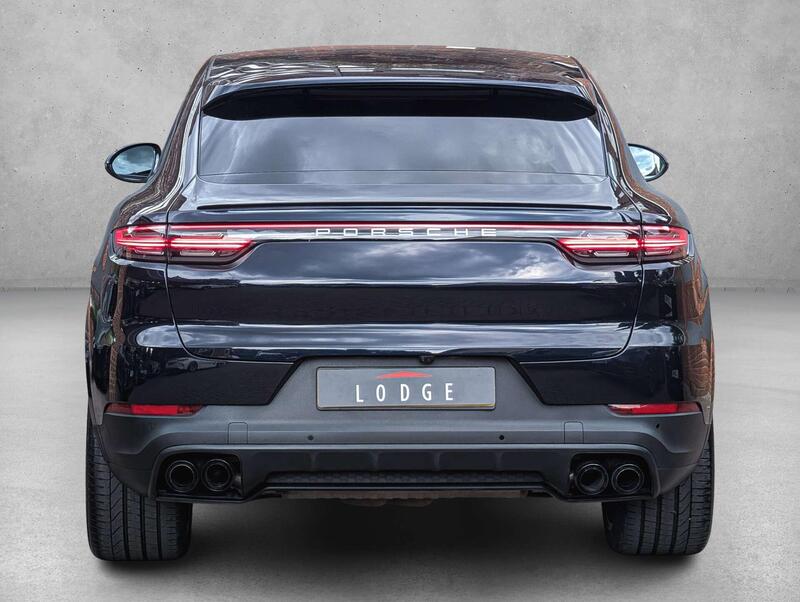 Porsche Cayenne view 6